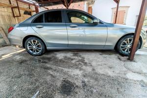Mercedes 220