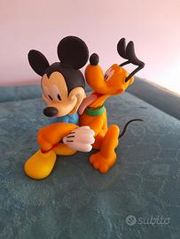 Statuina celebrativa Topolino e Pluto