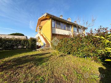 3 LOCALI A MONTALTO DI CASTRO