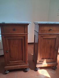 Comodini fine 800/primi del 900