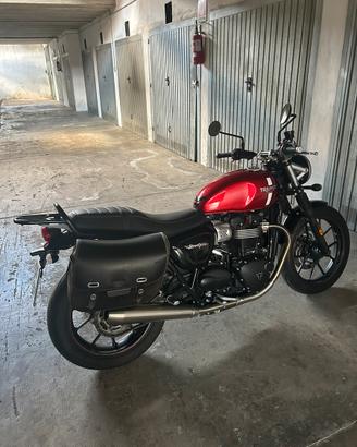 Triuph Street Twin 2017