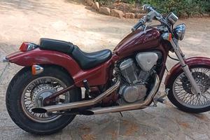 Honda vt 600