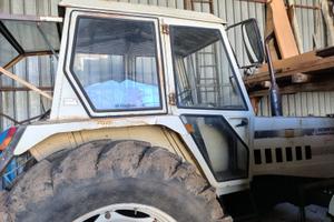 Trattore Lamborghini 1056