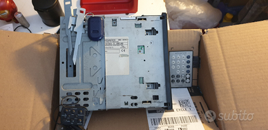 Autoradio KENWOOD KRC977R con lettore CD