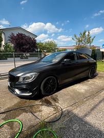 Mercedes cla 220d Premium Dark Night 4matic 177cv