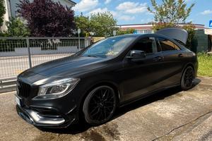 Mercedes cla 220d Premium Dark Night 4matic 177cv