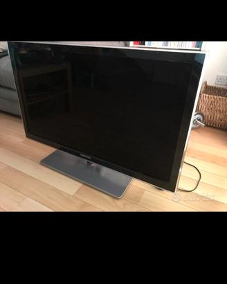 Samsung TV Led 40" Full HD + Decoder  DVB -T2