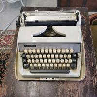 Macchina da scrivere Triumph per collezionisti