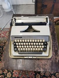 Macchina da scrivere Triumph per collezionisti