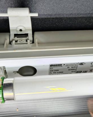 Supporti neon lunghezza 124 cm (ultimi 4 pz)
