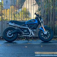 Ducati Scrumbler 800 (+ 6000€ si accessori)