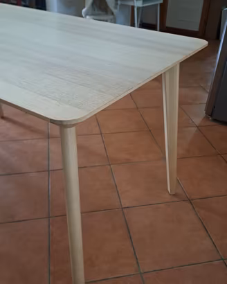 Tavolo ikea (lisabo)