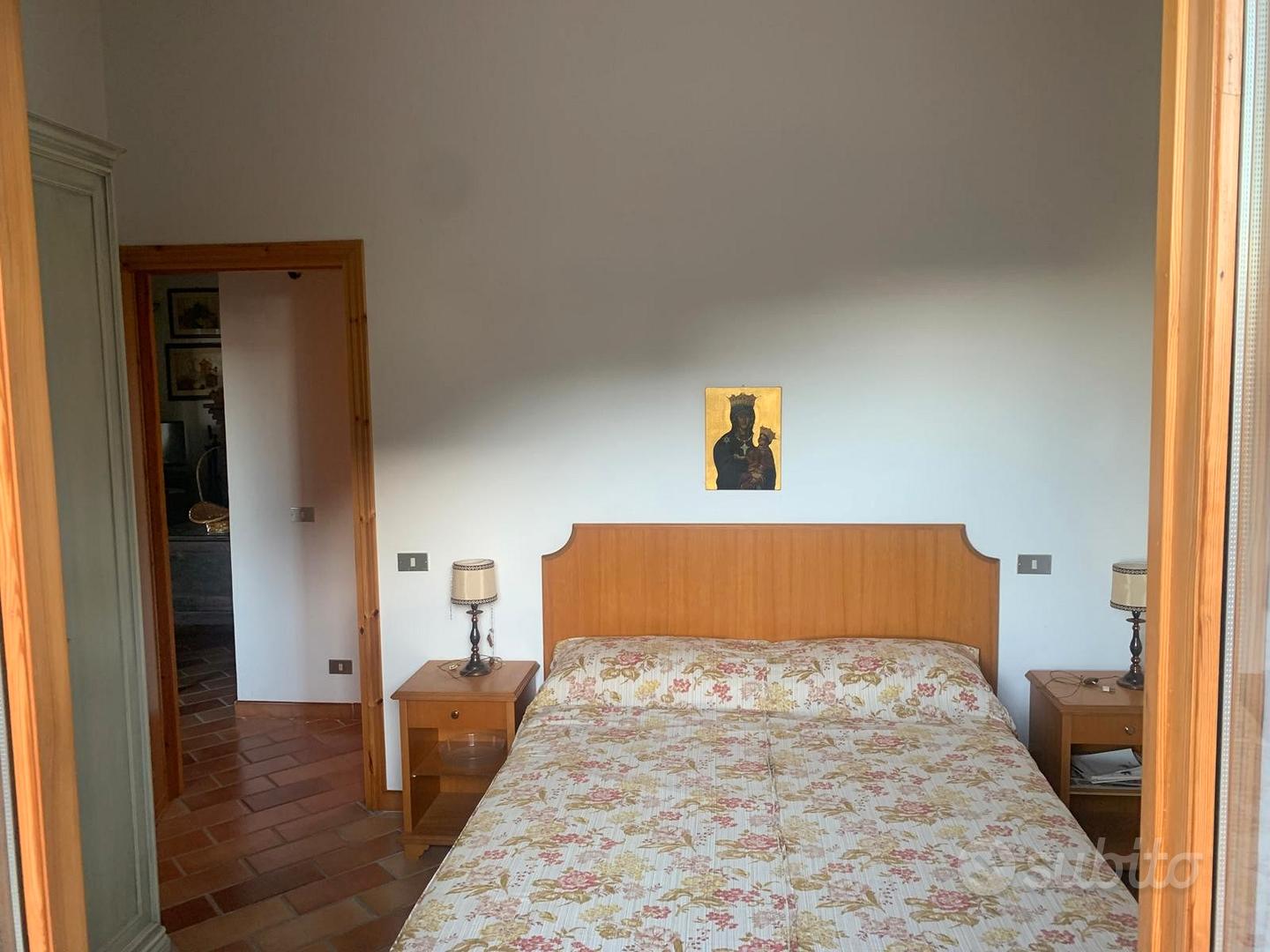 Terreno con casale e 2 vani accessori - Altro