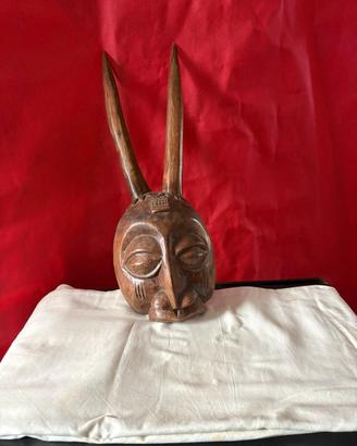 Maschera tribale africana