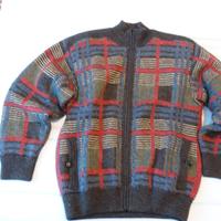 Cardigan Paul & Shark