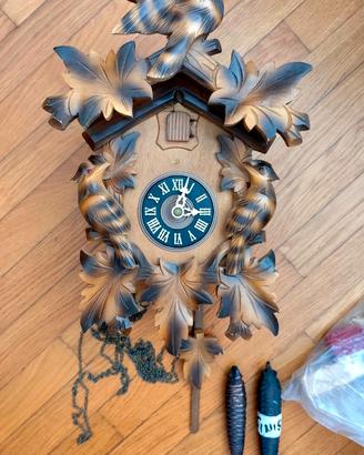 Orologio a cucù in legno