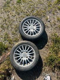 Cerchi con gomme numero 13