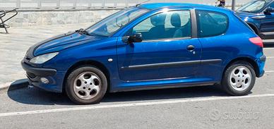 auto peugeot 
