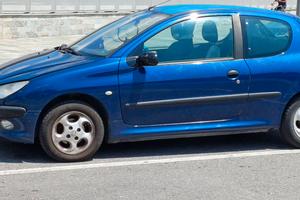 auto peugeot 