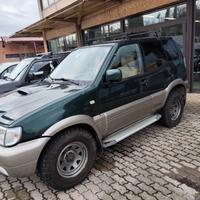 NISSAN TERRANO 2.7 TDI