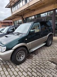 NISSAN TERRANO 2.7 TDI