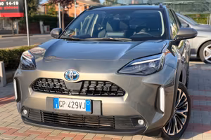 Toyota Yaris Cross 1.5 Hybrid 5p. E-CVT AWD-i Loun