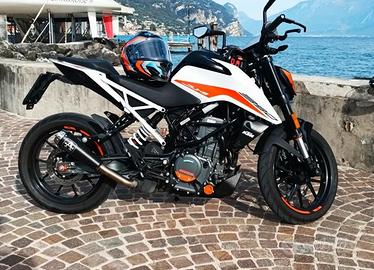 KTM DUKE 390 2023