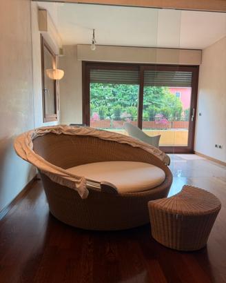 Poltrona girevole vimini/cotone da esterno Dedon