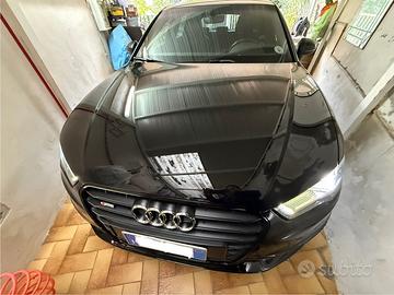 Audi A3 Spb 2.0 TDI 150 cv total black 3xS-line