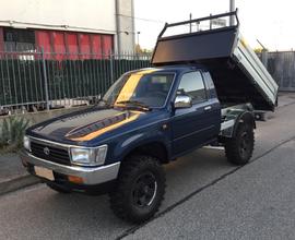 Toyota Hilux 2.4 Diesel pik up cassone ribaltabile