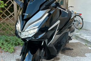 Honda Forza 350