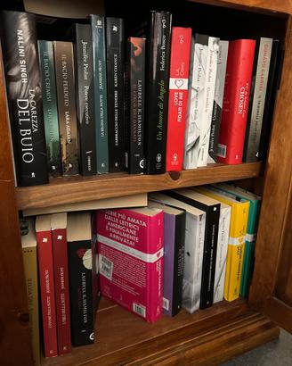 Lotto di 175 libri Fantasy & Romanzi