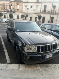 Jeep Gran Kherokee nera
