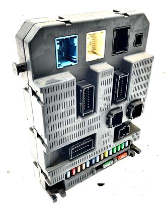 BODY COMPUTER PEUGEOT 308 Serie 9663798180 (07>14)
