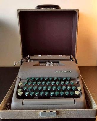 Macchina da scrivere vintage Smith- Corona Clipper