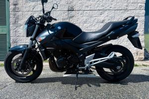 Suzuki gsr 600 black-edition DEPOTENZIATA