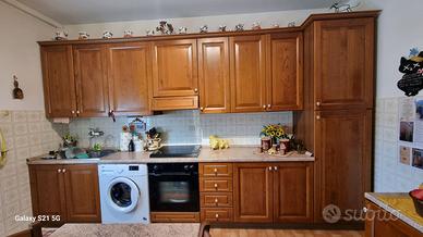 Cucina completa di elettrodomestici