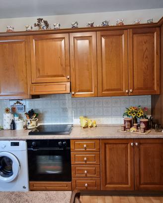 Cucina completa di elettrodomestici