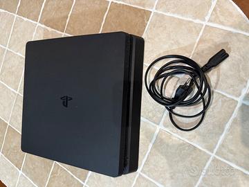 Play Station 4 slim
