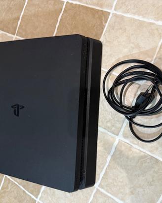 Play Station 4 slim
