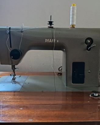 Macchina da cucire marchio PFAFF