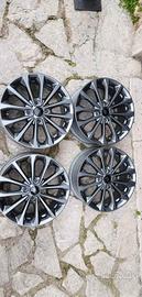 Cerchi In Lega Ford Fiesta 3398192098
