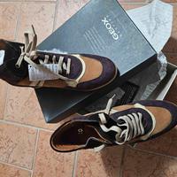 sneakers alte marchio Geox 
