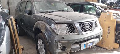 NISSAN PATHFINDER 2007- PER RICAMBI