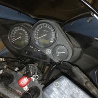 Moto Yamaha Fazer 600