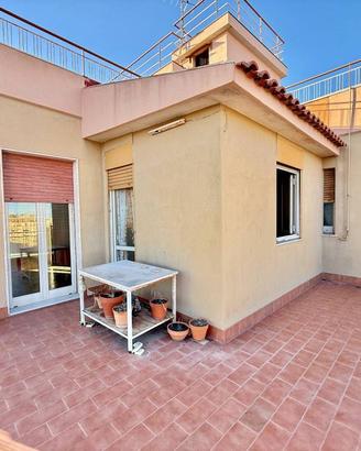 Attico / Mansarda di 68 m² con 3 locali a Catania