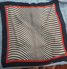 Foulard Valentino