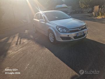Opel Astra 1.4 16V Twinport 5 porte Enjoy