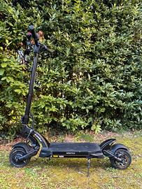 Monopattino kaabo mantis 8 dual motor