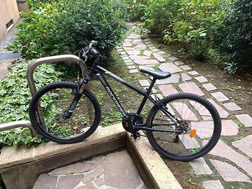 Bicicletta rockrider st 520/120 nera 24”